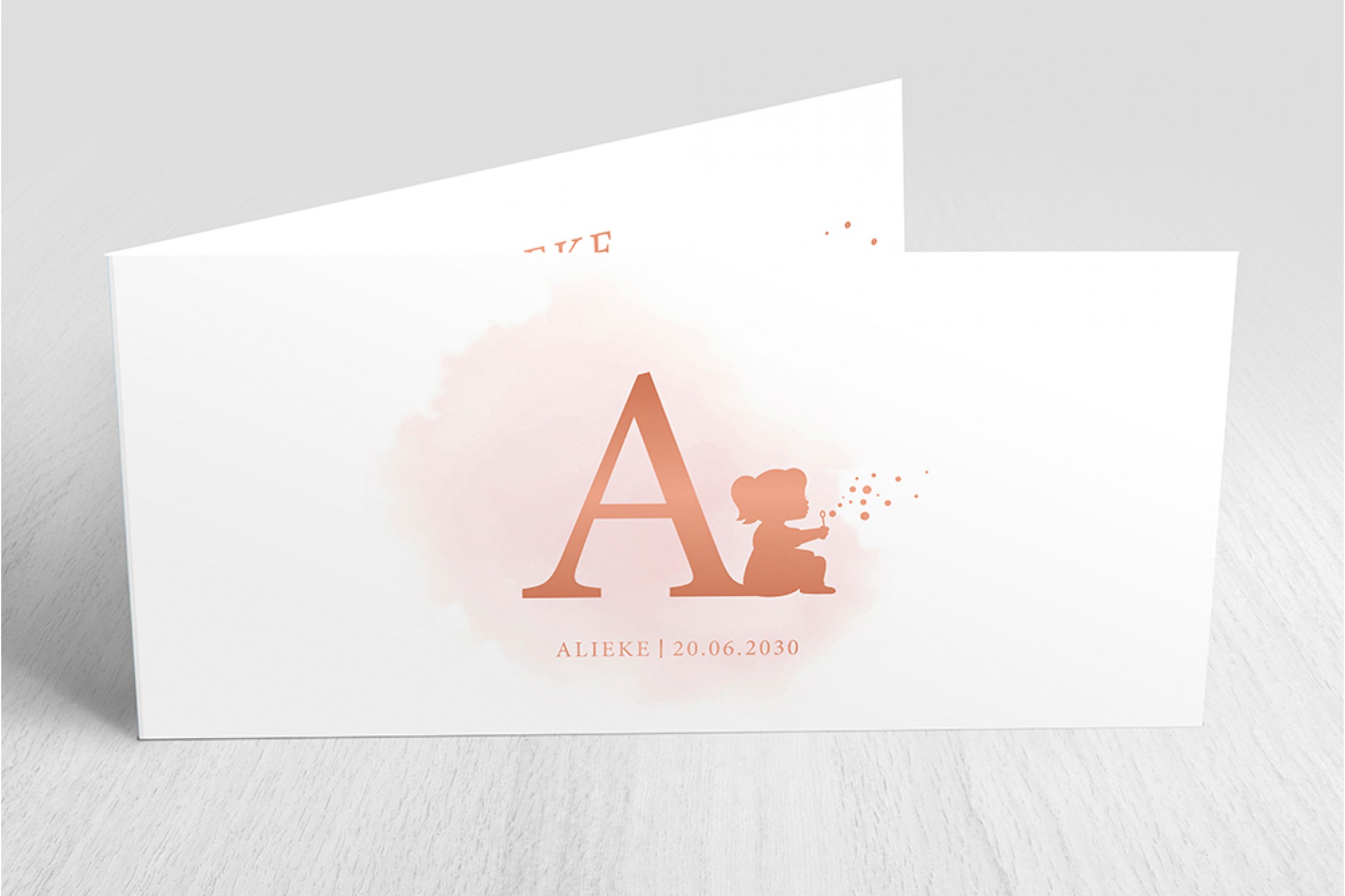 Meisje met letter